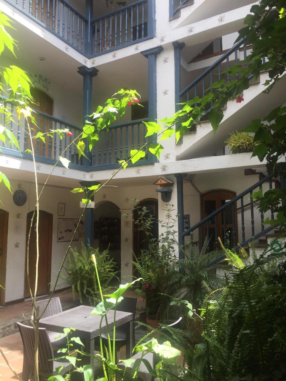Hotel Dona Esther Otavalo Eksteriør bilde