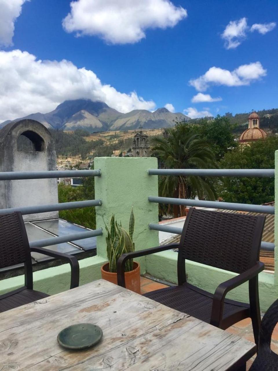 Hotel Dona Esther Otavalo Eksteriør bilde