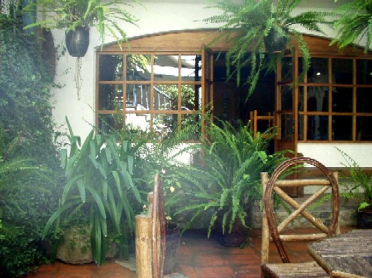 Hotel Dona Esther Otavalo Eksteriør bilde